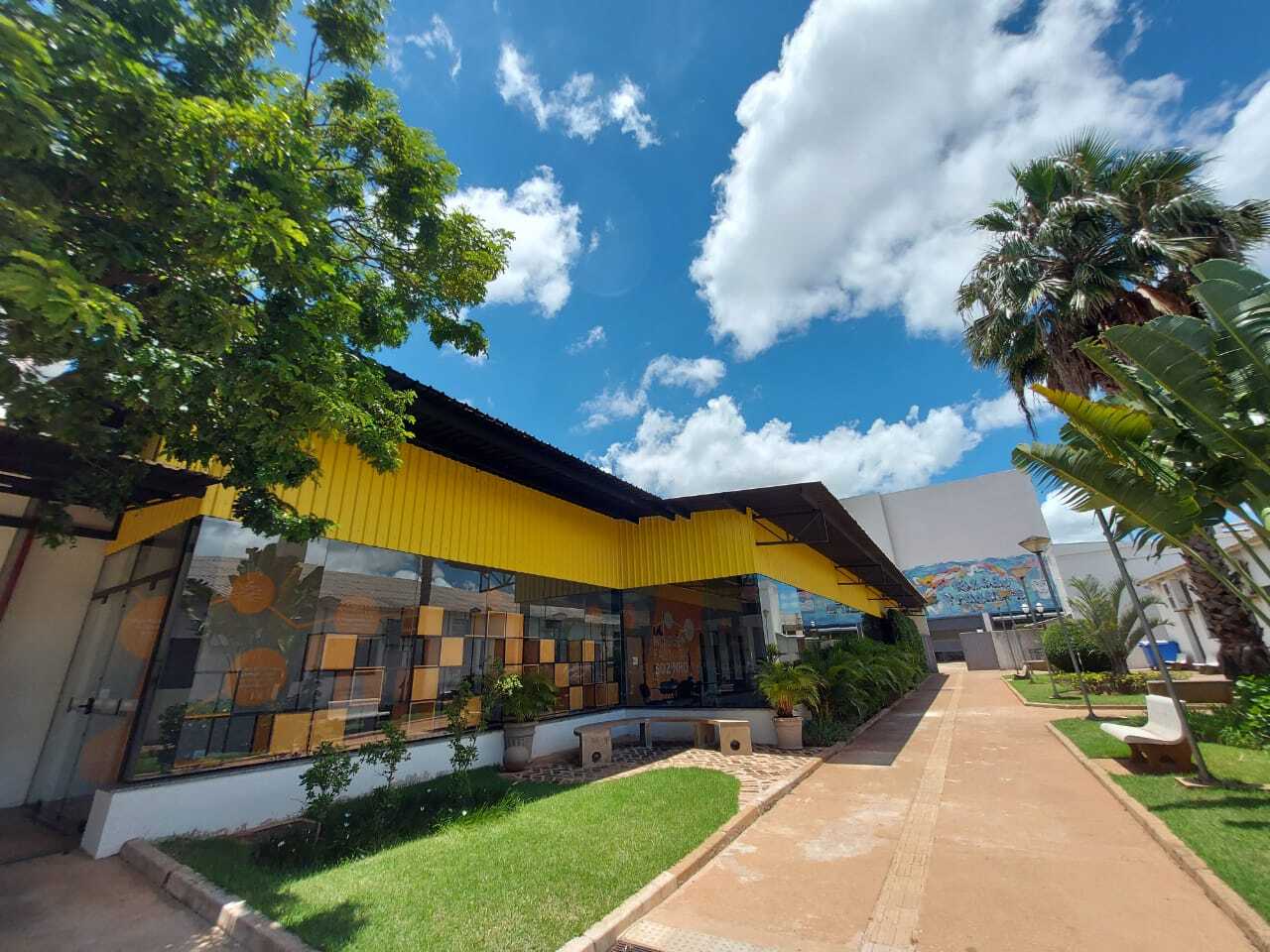 ESPAÇO TIE